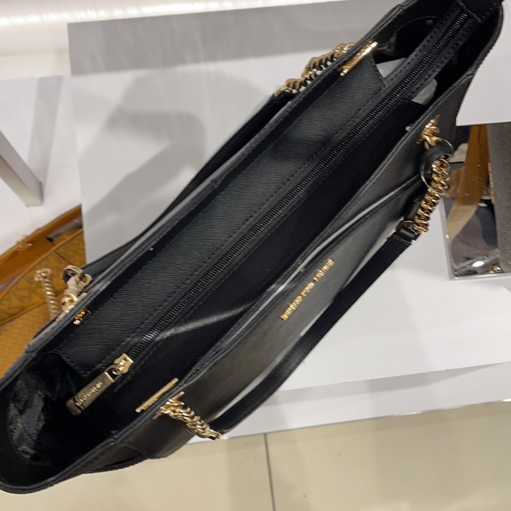 MICHAEL KORS LARGE X CHAIN LOGO SHOULDER BAG - Picture 9 of 14